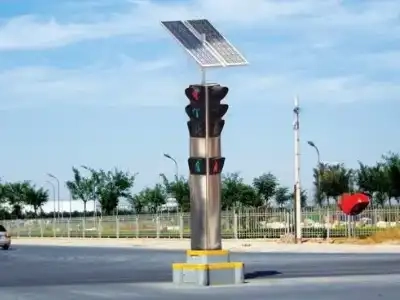 crossroads-solar-powered-traffic-light.webp
